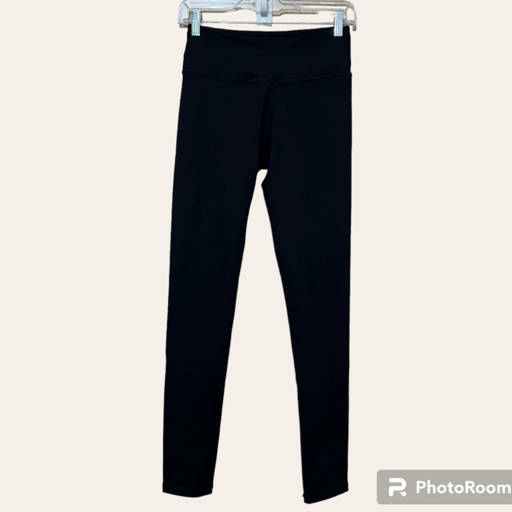 Lululemon Wunder Under Leggings Size 6 !